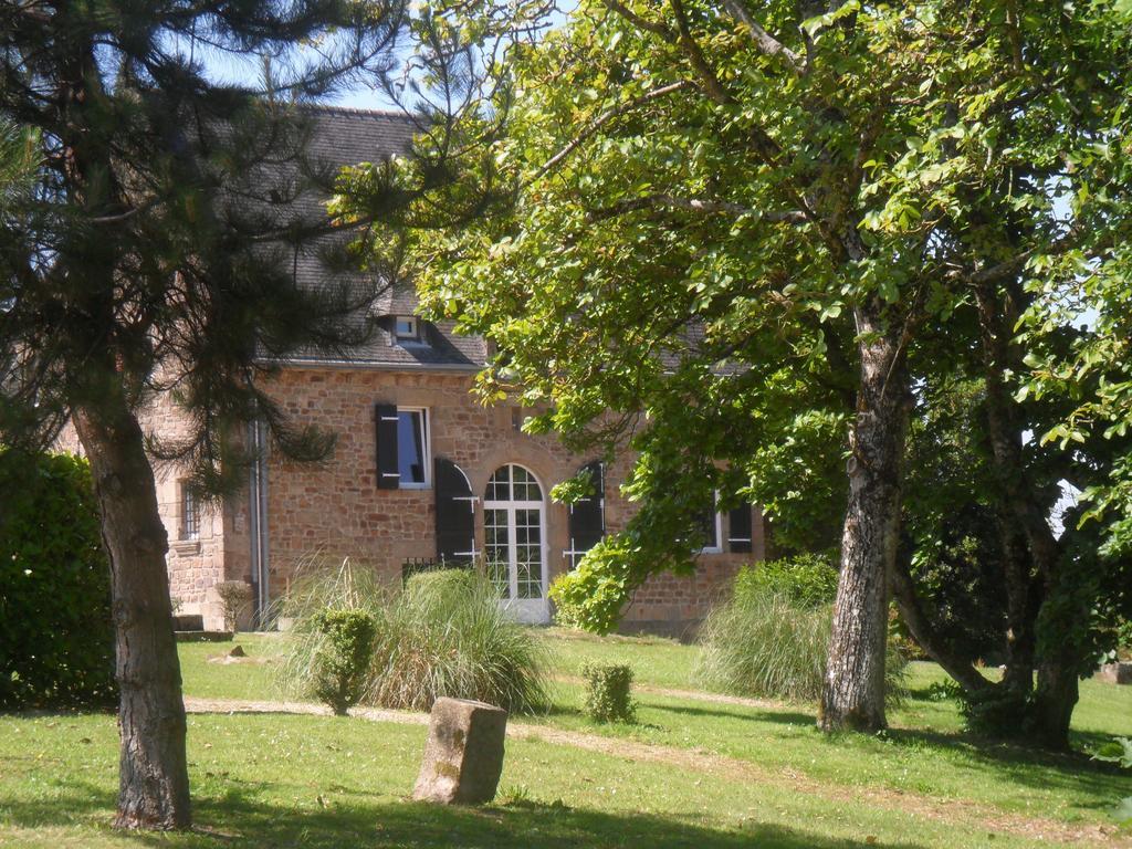 Gite De Peche Saint-Ellier-du-Maine Oda fotoğraf